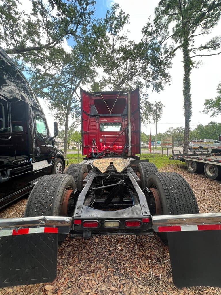 Truck Thumbnail 4
