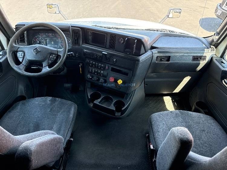 Truck Thumbnail 8