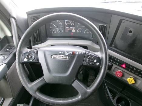 Truck Thumbnail 16
