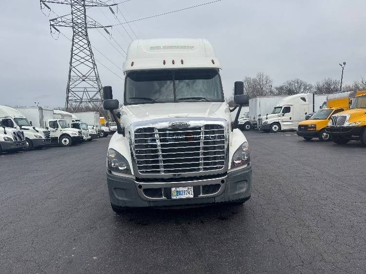 Truck Thumbnail 2
