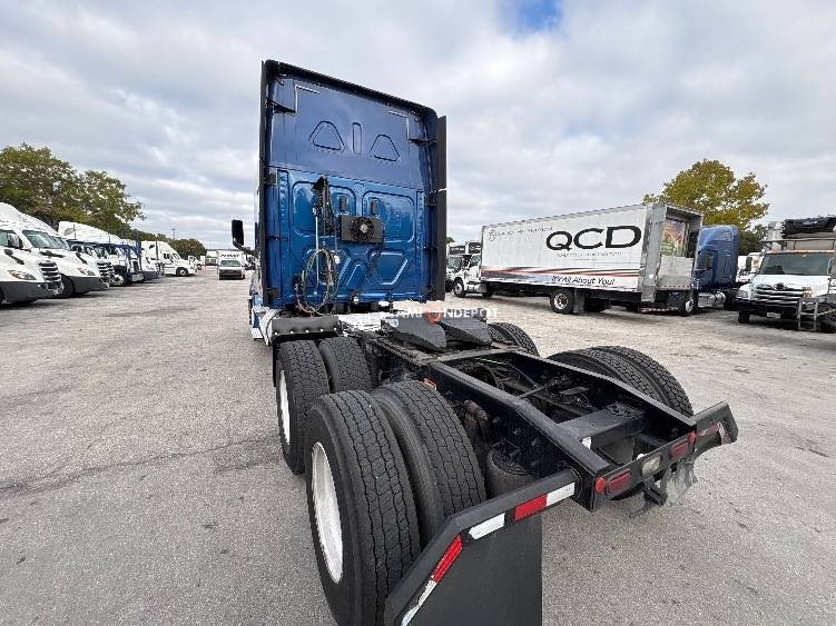 Truck Thumbnail 5