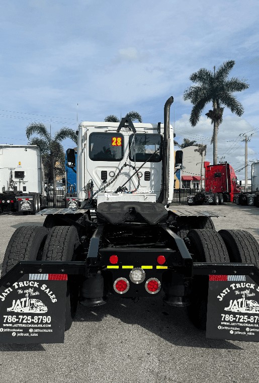 Truck Thumbnail 4