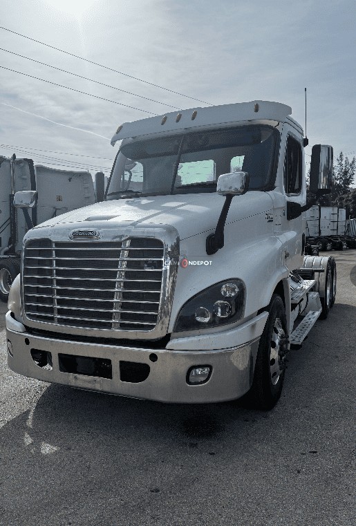 Truck Thumbnail 3