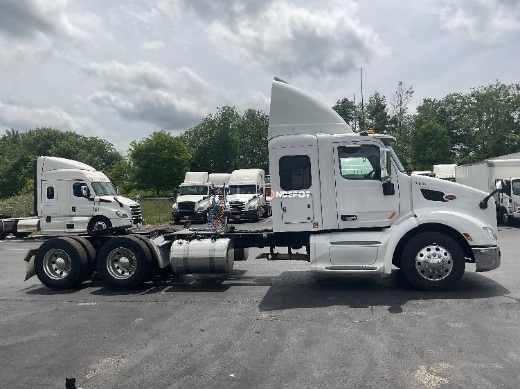 Truck Thumbnail 2