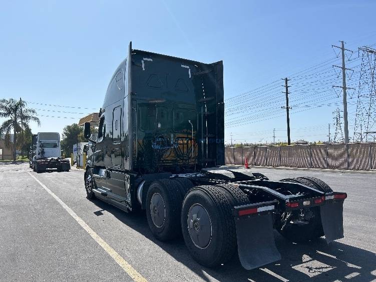 Truck Thumbnail 4