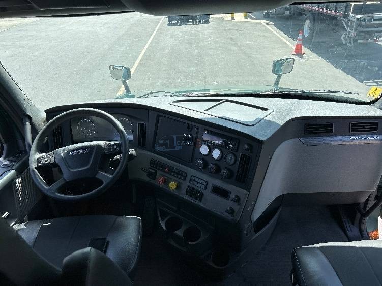 Truck Thumbnail 7