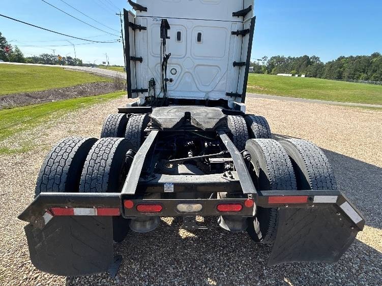 Truck Thumbnail 6