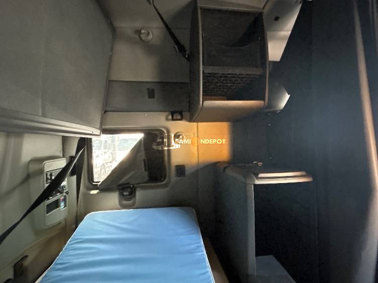 Truck Thumbnail 8