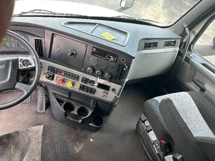Truck Thumbnail 6