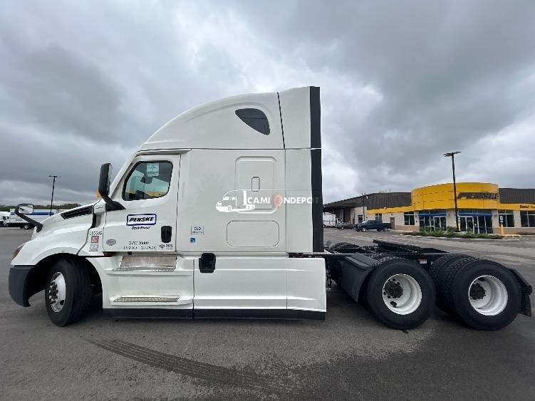 Truck Thumbnail 4