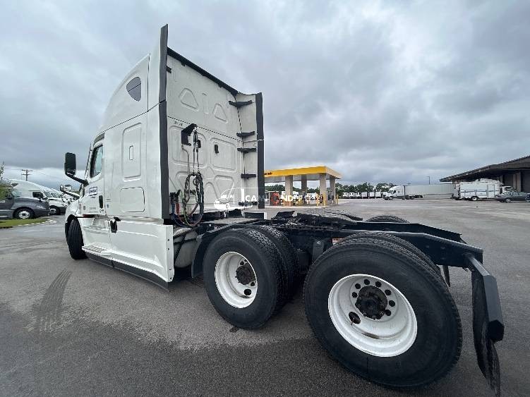 Truck Thumbnail 5