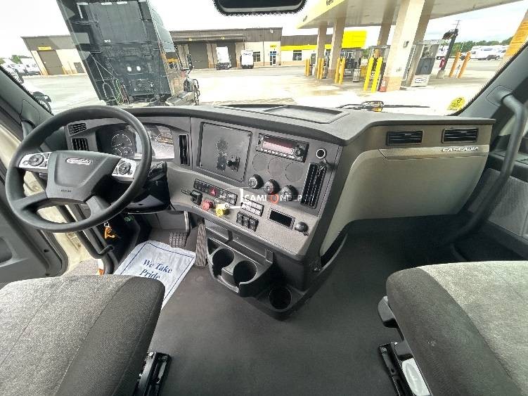 Truck Thumbnail 7