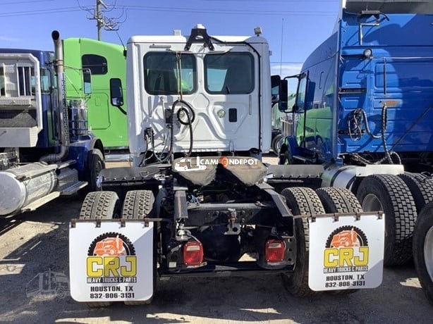 Truck Thumbnail 4
