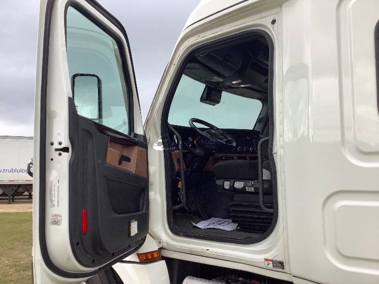 Truck Thumbnail 5