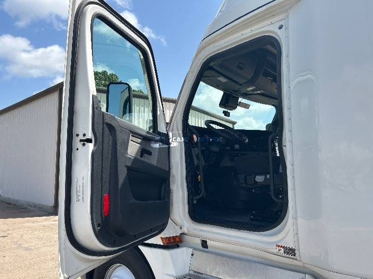 Truck Thumbnail 5