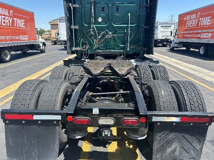 Truck Thumbnail 6