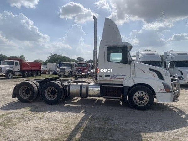 Truck Thumbnail 4