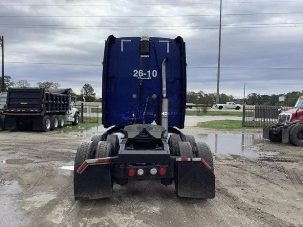 Truck Thumbnail 4