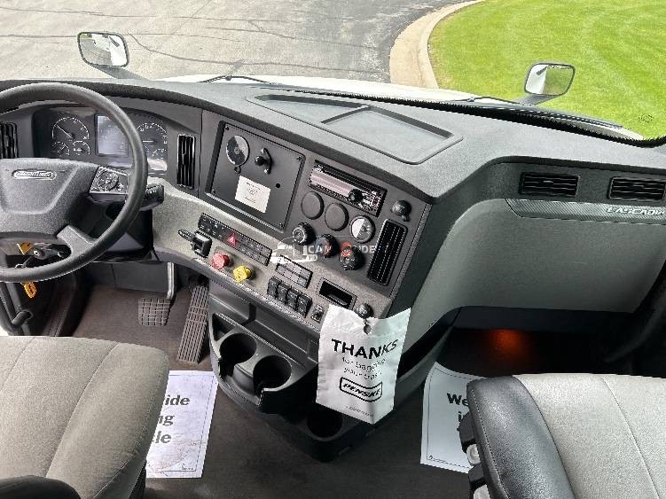Truck Thumbnail 7