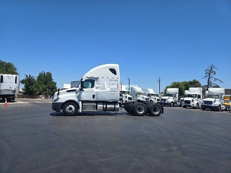 Truck Thumbnail 4