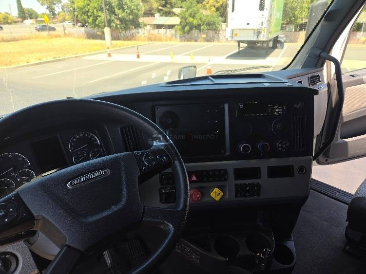 Truck Thumbnail 8
