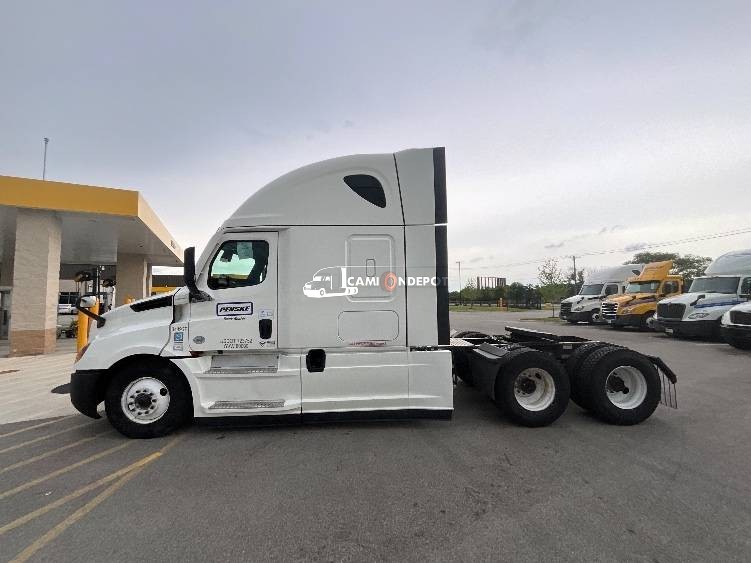 Truck Thumbnail 4