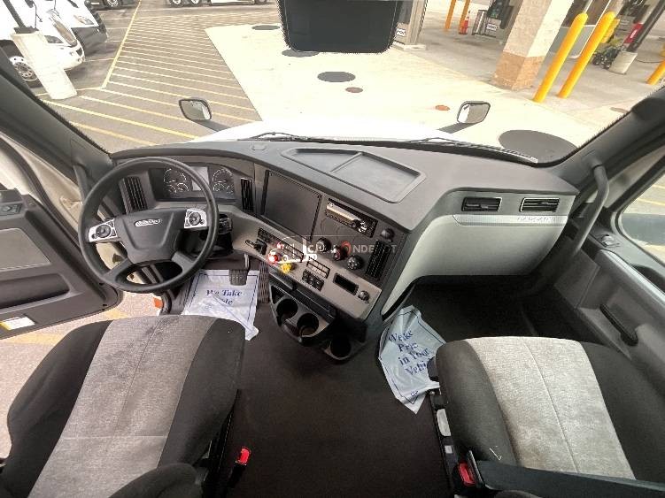 Truck Thumbnail 7