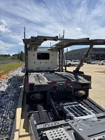 Truck Thumbnail 3