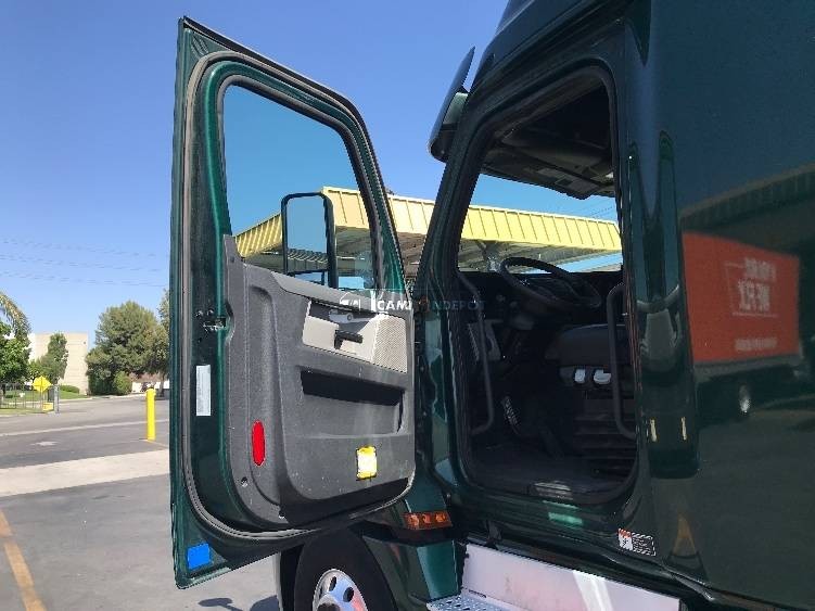 Truck Thumbnail 5