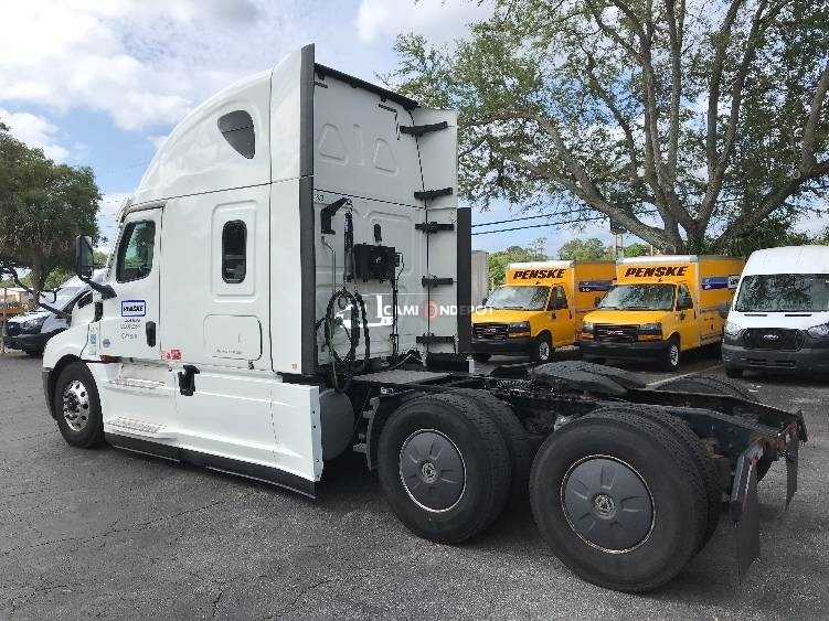 Truck Thumbnail 5