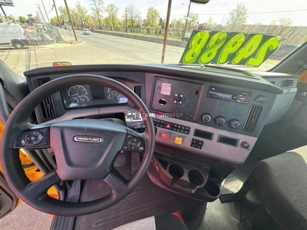 Truck Thumbnail 4