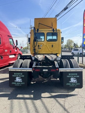 Truck Thumbnail 3