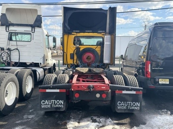 Truck Thumbnail 3