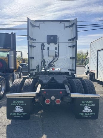 Truck Thumbnail 2