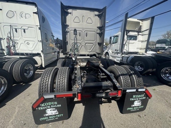 Truck Thumbnail 3