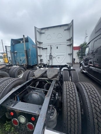 Truck Thumbnail 3