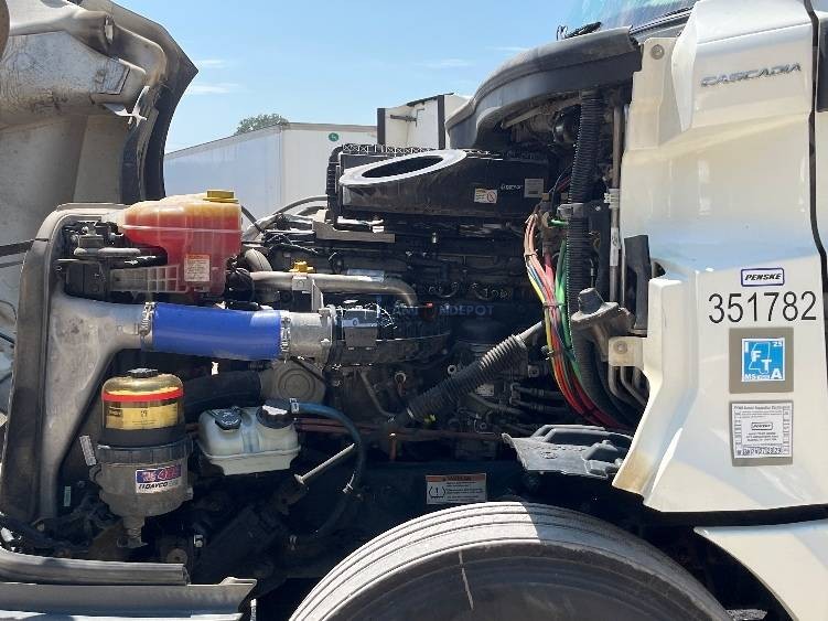 Truck Thumbnail 11