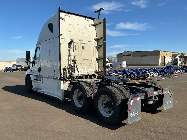 Truck Thumbnail 4