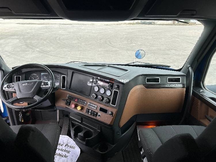 Truck Thumbnail 8
