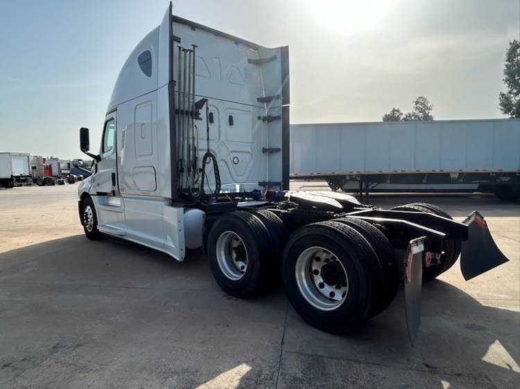 Truck Thumbnail 4