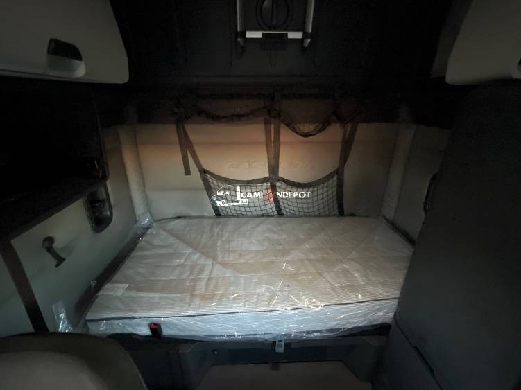 Truck Thumbnail 11