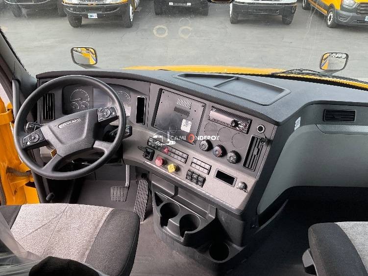 Truck Thumbnail 8