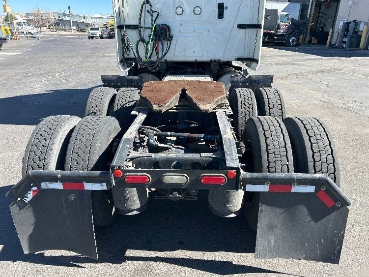 Truck Thumbnail 6