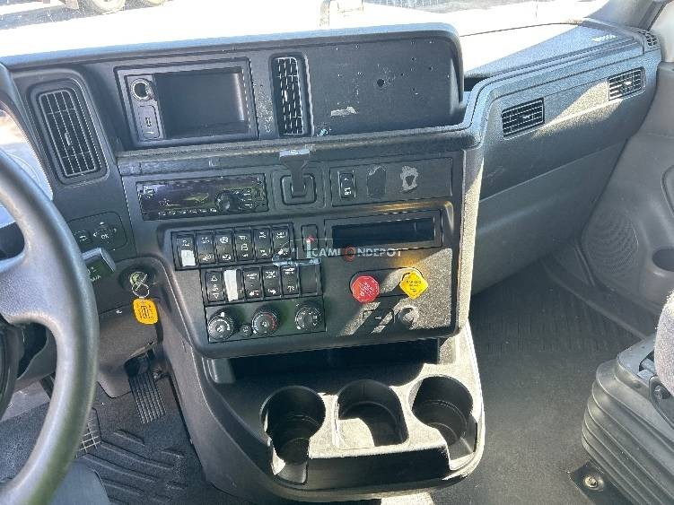 Truck Thumbnail 8