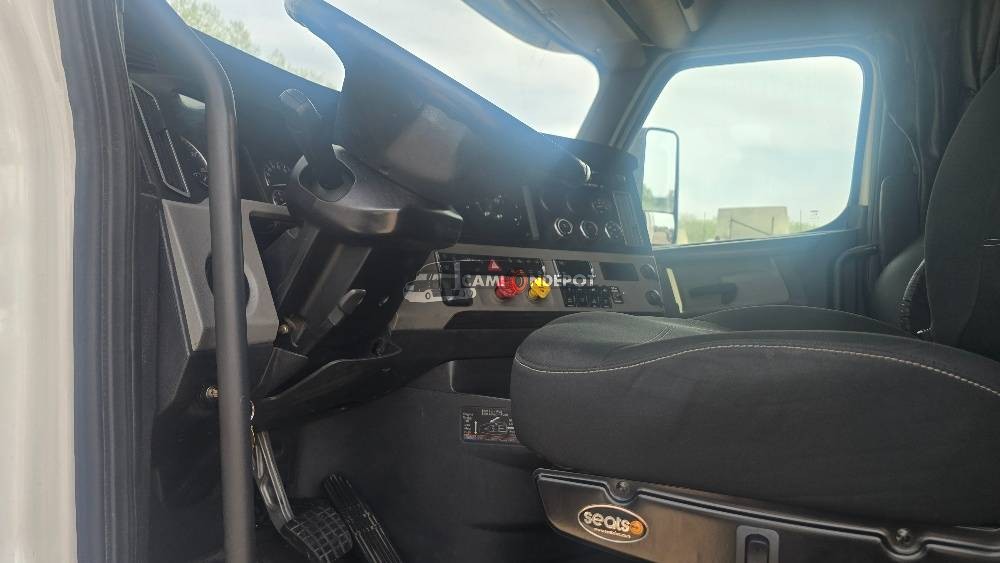 Truck Thumbnail 7