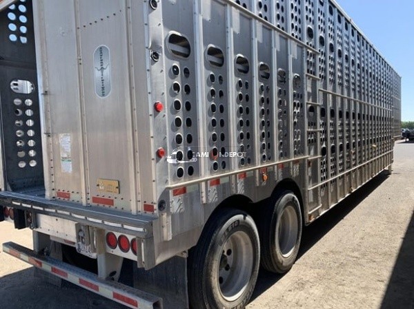Truck Thumbnail 3