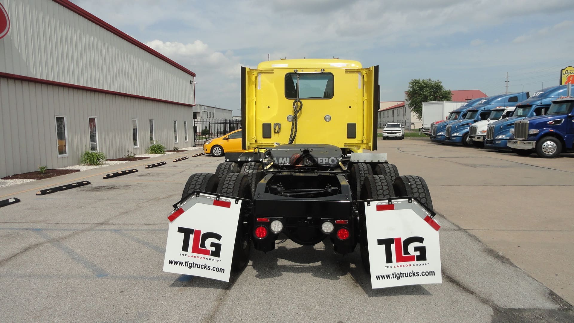 Truck Thumbnail 2