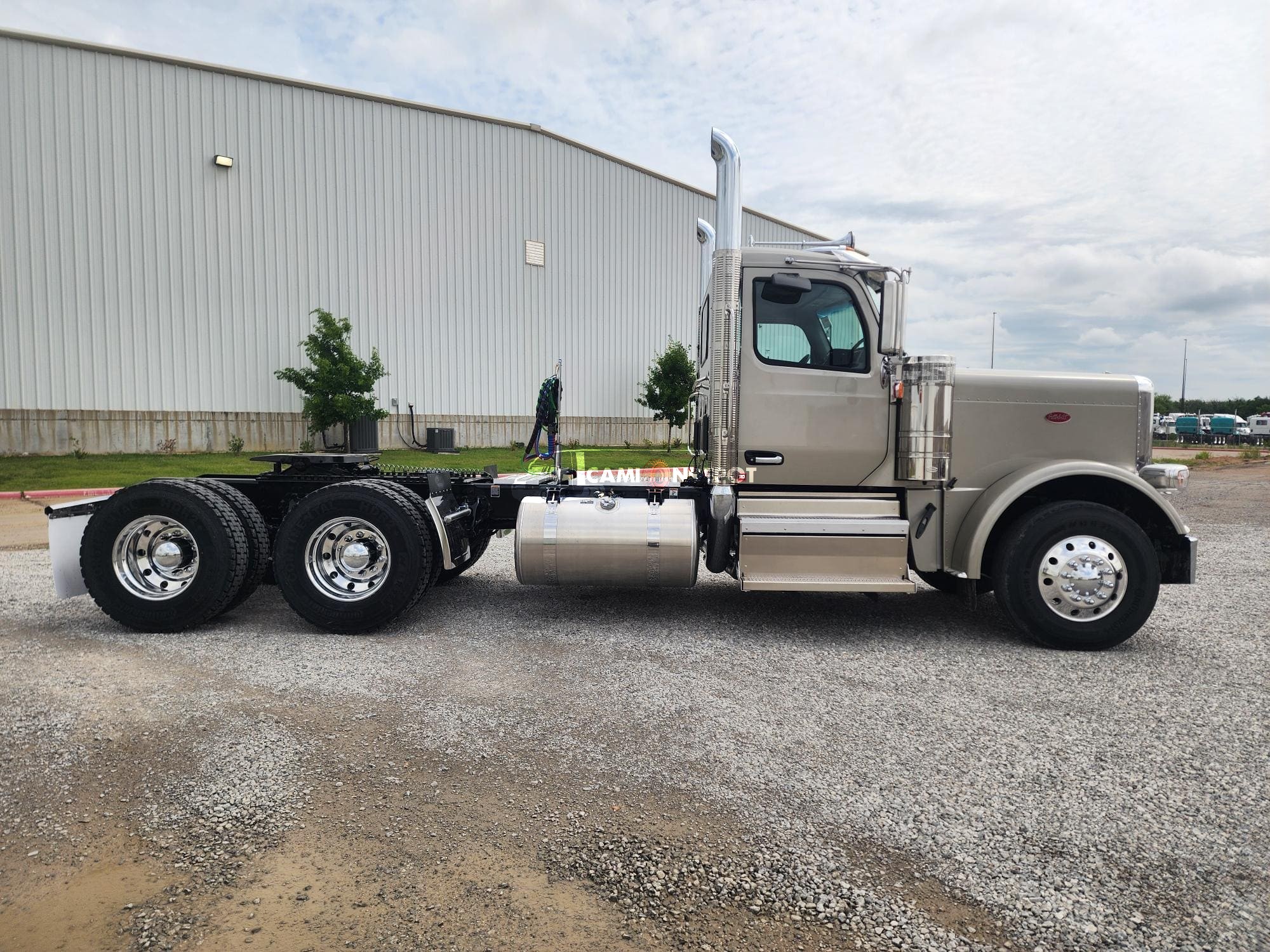 Truck Thumbnail 2