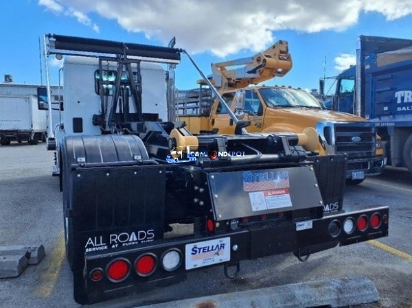 Truck Thumbnail 4
