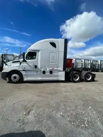 Truck Thumbnail 3